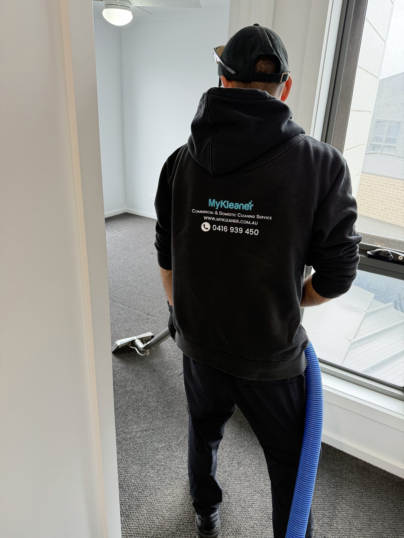 MyKleaner technician carrying out a professional carpet steam cleaning job